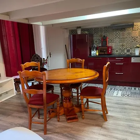 T2 Devise Center Apartmán