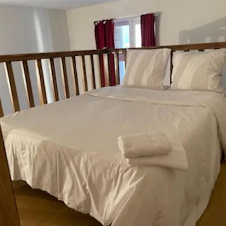 T2 Devise Center Apartmán *