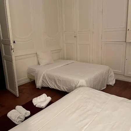 T2 Devise Center Apartment *