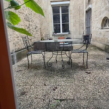 T2 Devise Center Bordeaux
